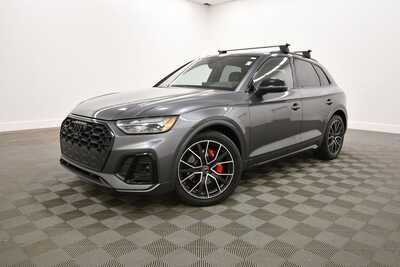 2023 Audi SQ5, $42349. Photo 2