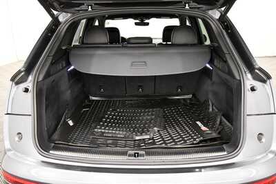 2023 Audi SQ5, $42349. Photo 6