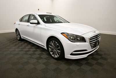 2015 Hyundai Genesis, $13649. Photo 10