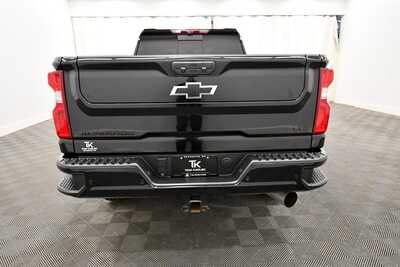 2024 Chevrolet 2500 Crew Cab, $66649. Photo 6