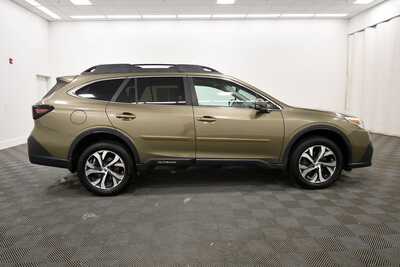 2021 Subaru Outback, $25349. Photo 9