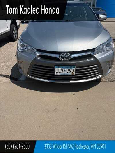 2017 Toyota Camry, $18649. Photo 1