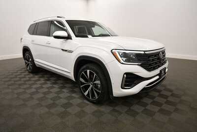 2024 Volkswagen Atlas, $35349. Photo 10