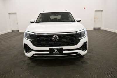 2024 Volkswagen Atlas, $35349. Photo 11