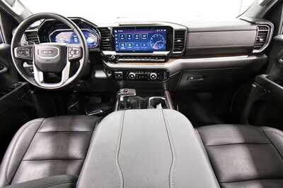 2024 GMC 1500 Crew Cab, $48349. Photo 3