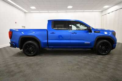 2024 GMC 1500 Crew Cab, $48349. Photo 9