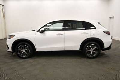 2023 Honda HR-V, $25349. Photo 4