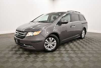 2015 Honda Odyssey, $15349. Photo 2