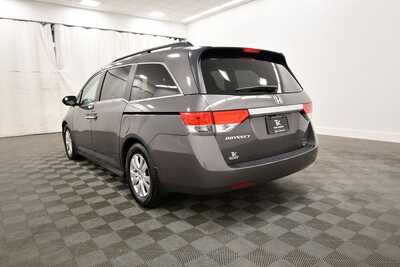 2015 Honda Odyssey, $15349. Photo 5