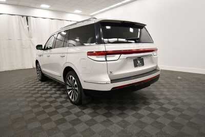 2023 Lincoln Navigator, $58849. Photo 4