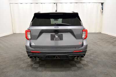2022 Ford Explorer, $37849. Photo 6