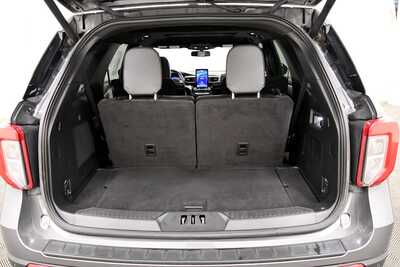 2022 Ford Explorer, $37849. Photo 7