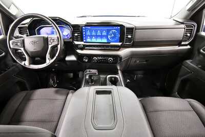 2022 Chevrolet 1500 Crew Cab, $39849. Photo 3