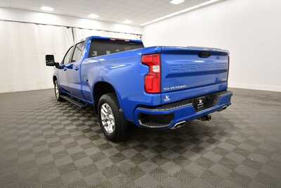2022 Chevrolet 1500 Crew Cab, $39849. Photo 5