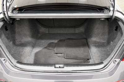 2020 Honda Accord, $24349. Photo 7