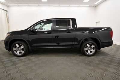 2025 Honda Ridgeline, $35349. Photo 4