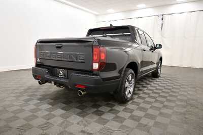 2025 Honda Ridgeline, $35349. Photo 8