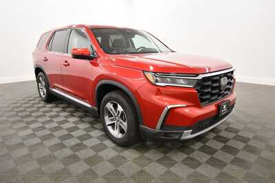 2023 Honda Pilot, $40347. Photo 10