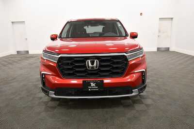 2023 Honda Pilot, $40347. Photo 11