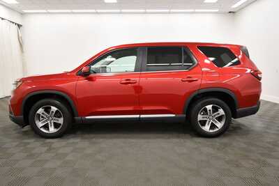 2023 Honda Pilot, $40347. Photo 4