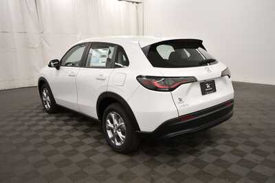 2027 Honda HR-V, $30005. Photo 5