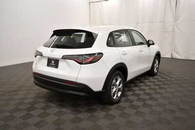 2027 Honda HR-V, $30005. Photo 7