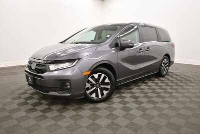 2025 Honda Odyssey, $36849. Photo 2