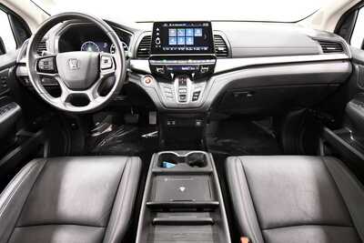 2025 Honda Odyssey, $36849. Photo 3