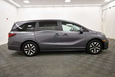 2025 Honda Odyssey, $36849. Photo 9