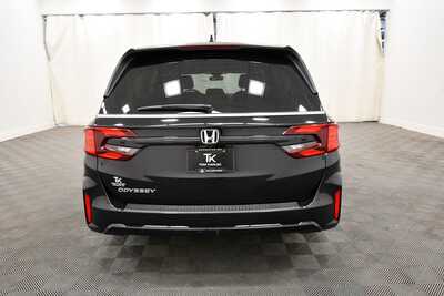 2025 Honda Odyssey, $35349. Photo 6