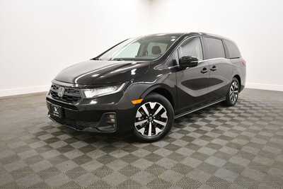 2025 Honda Odyssey, $37349. Photo 2
