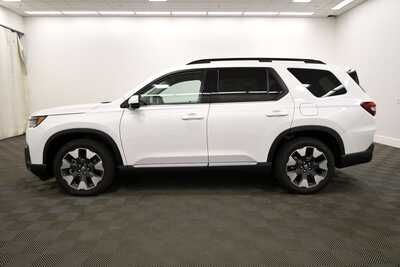2026 Honda Pilot, $57040. Photo 4