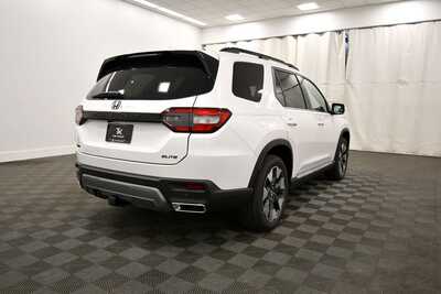2026 Honda Pilot, $57040. Photo 7