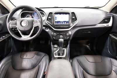 2016 Jeep Cherokee, $13349. Photo 3