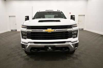 2024 Chevrolet 3500 Crew Cab, $56145. Photo 11