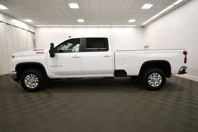 2024 Chevrolet 3500 Crew Cab, $56145. Photo 4