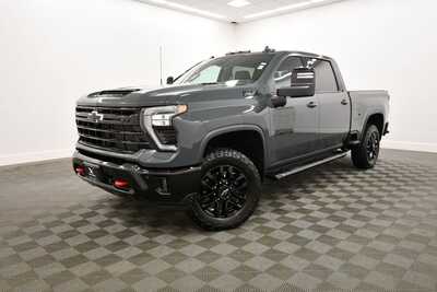 2025 Chevrolet 3500 Crew Cab, $66349. Photo 2