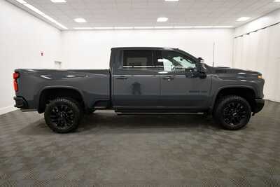 2025 Chevrolet 3500 Crew Cab, $66349. Photo 9