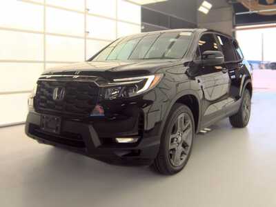 2023 Honda Passport, $0. Photo 2