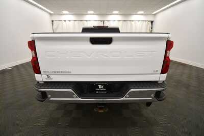 2023 Chevrolet 3500 Crew Cab, $56949. Photo 6