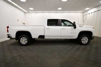 2023 Chevrolet 3500 Crew Cab, $56949. Photo 9
