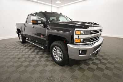 2019 Chevrolet 2500 Crew Cab, $49235. Photo 10