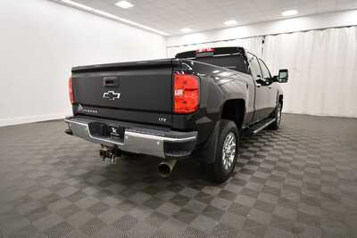 2019 Chevrolet 2500 Crew Cab, $49235. Photo 8