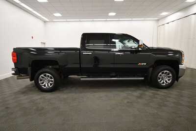2019 Chevrolet 2500 Crew Cab, $49235. Photo 9