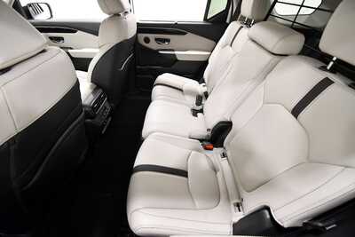 2026 Honda Pilot, $50145. Photo 9