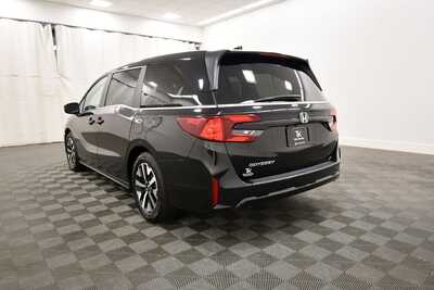 2025 Honda Odyssey, $38849. Photo 5
