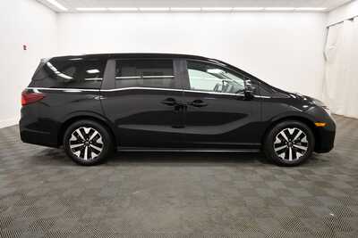 2025 Honda Odyssey, $38849. Photo 9