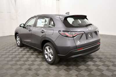 2027 Honda HR-V, $29550. Photo 5