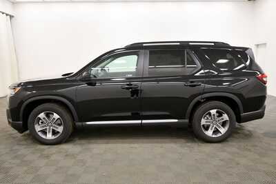 2026 Honda Pilot, $43878. Photo 4