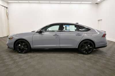 2023 Honda Accord, $28849. Photo 4